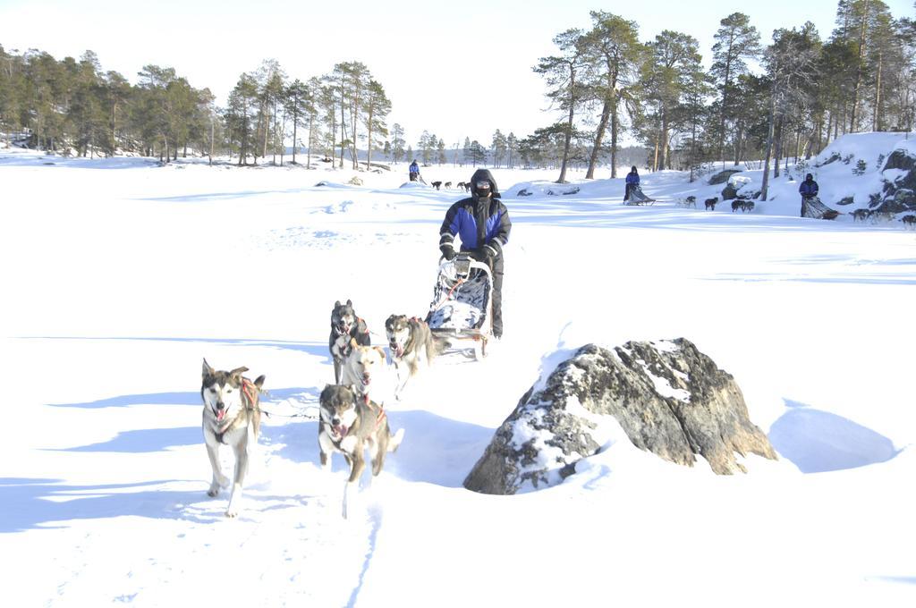 Guesthouse Husky Ivalo Buitenkant foto